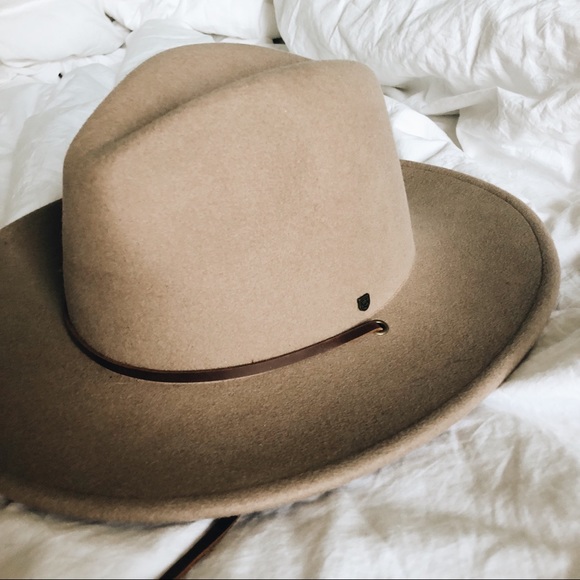 SOLD•Tan Brixton Flat Brimmed Hat - Picture 3 of 5